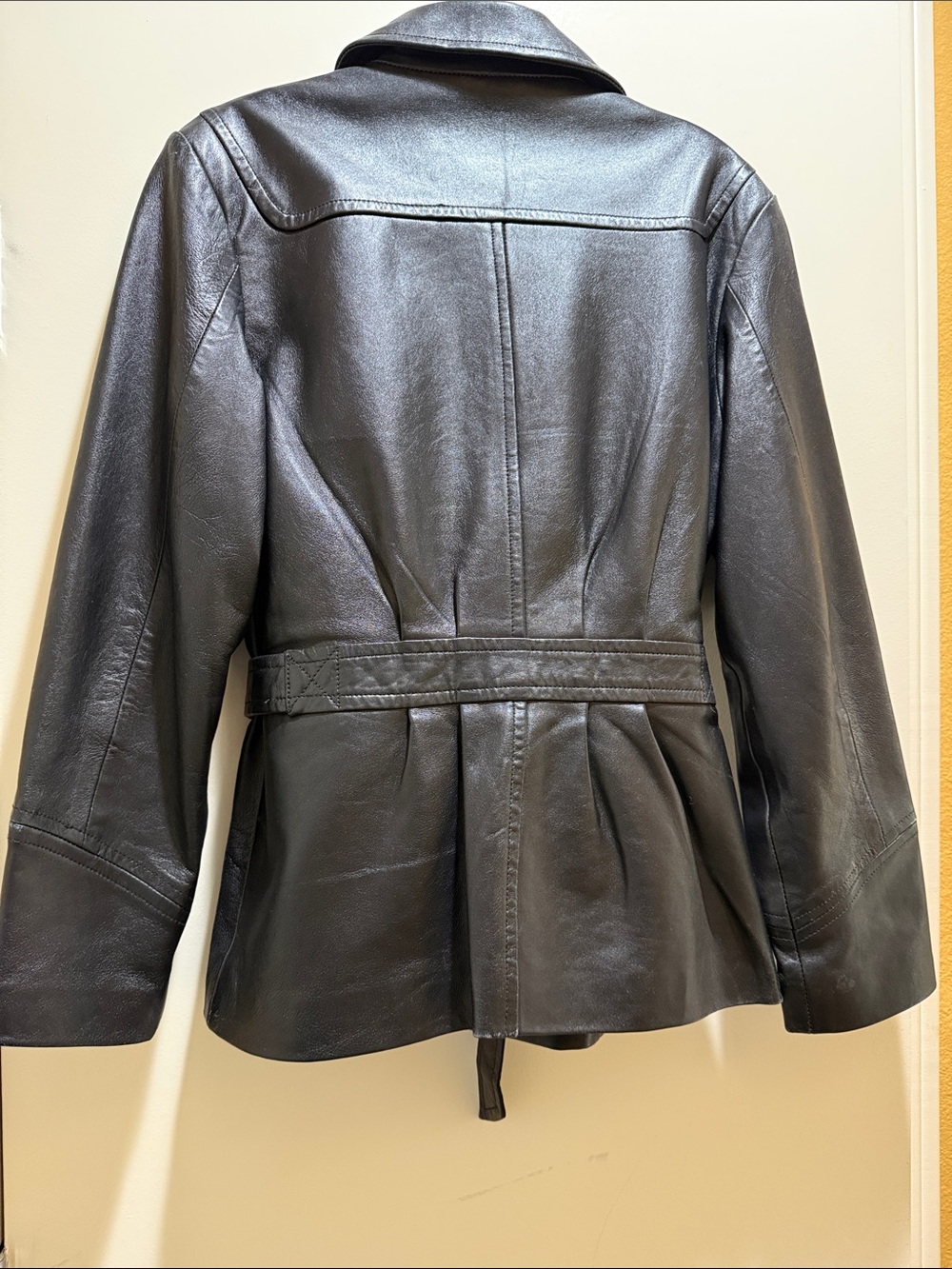 Kenneth Cole Vintage Reaction Black Leather Belted Women’s Jacket Size Medium - Picture 9 of 9